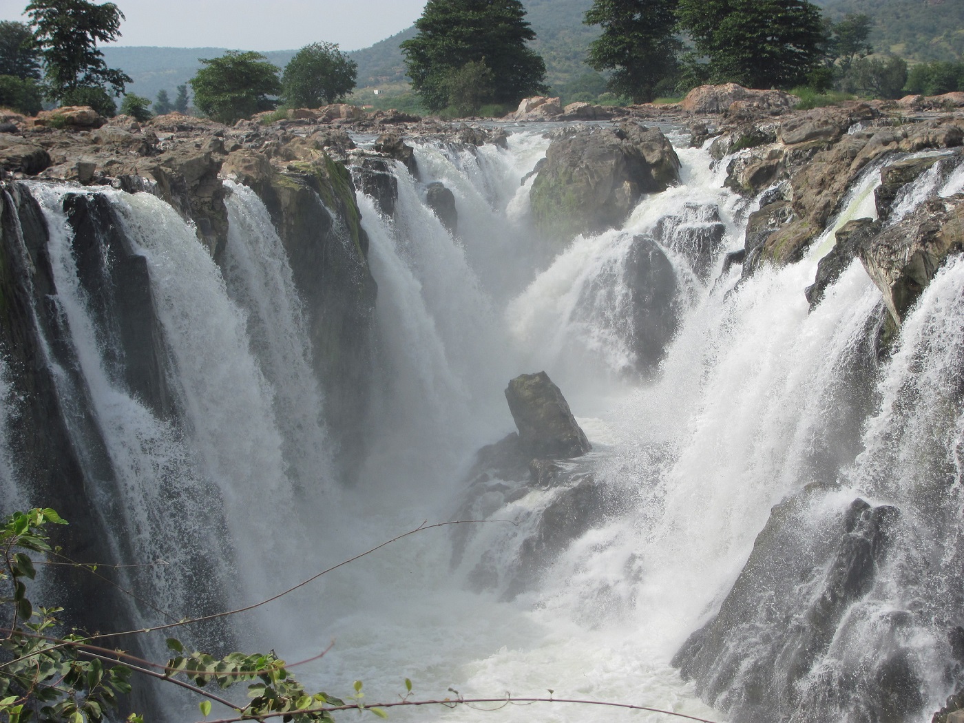 Hogenakkal Falls Tamilnadu