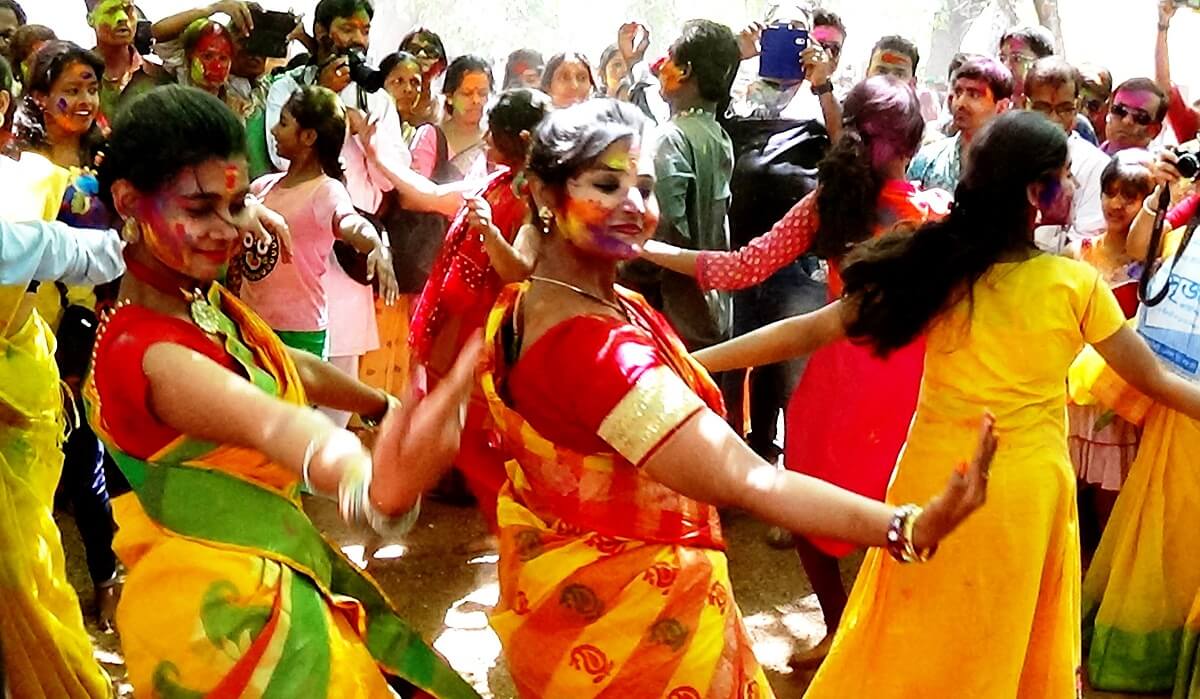 Holi at Bengal, Shantiniketan Dol Utsav