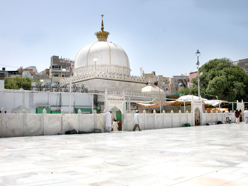 Moinuddin Chishti ajmer