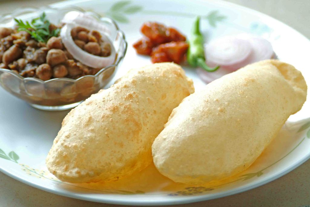 chhole bhathure