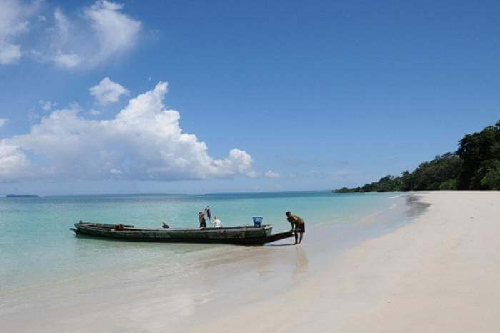 Merk Bay Beach