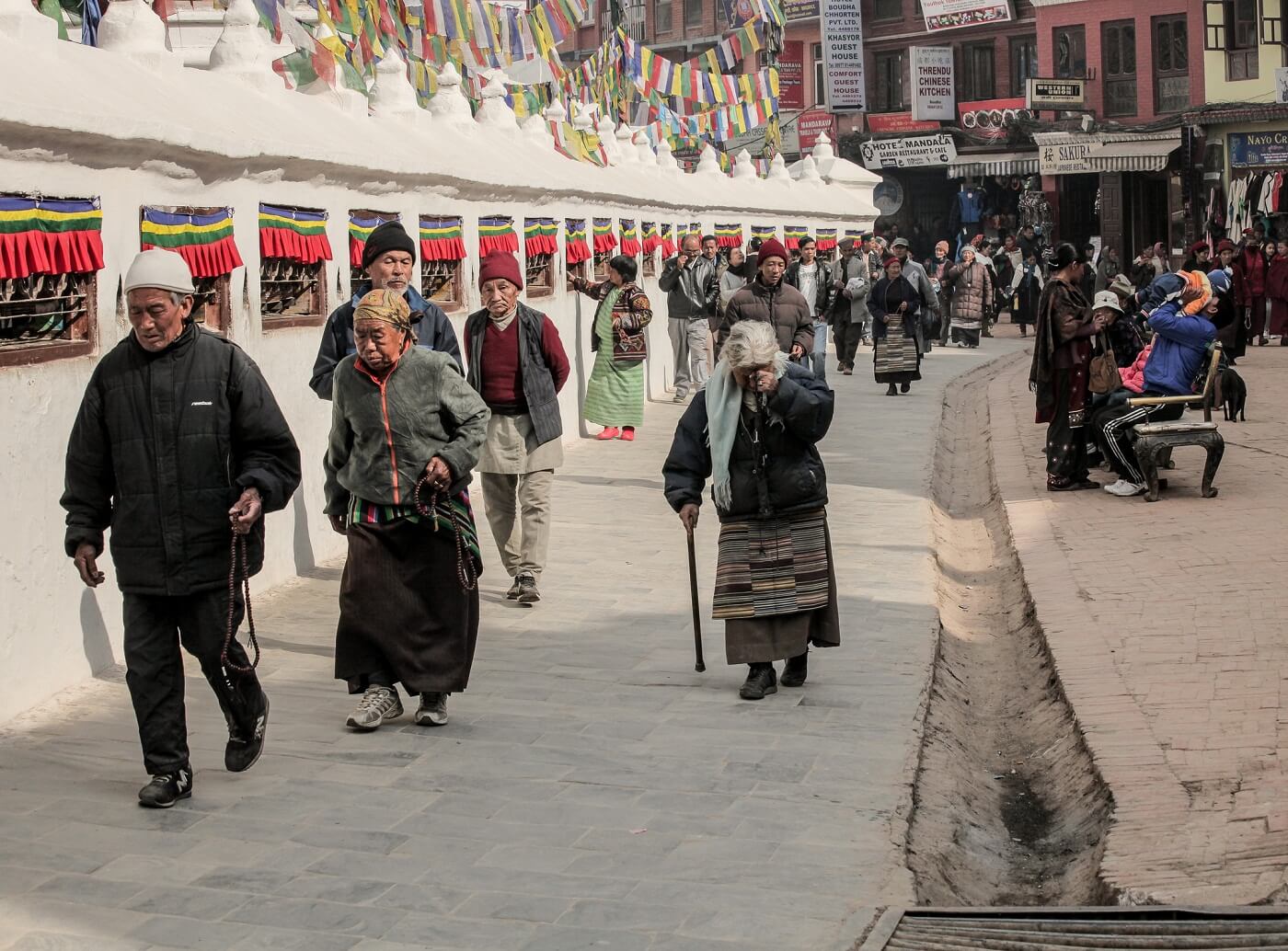 Circumambulate Boudhanath Nepal