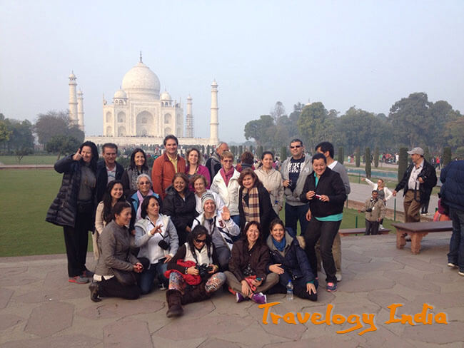 Group in Taj Mahal