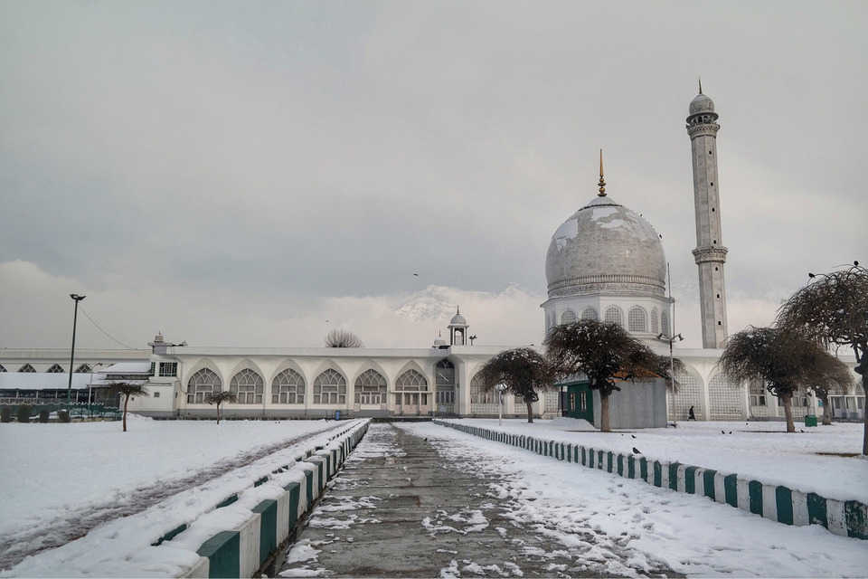 Hazratbal Masjid, Srinagar
