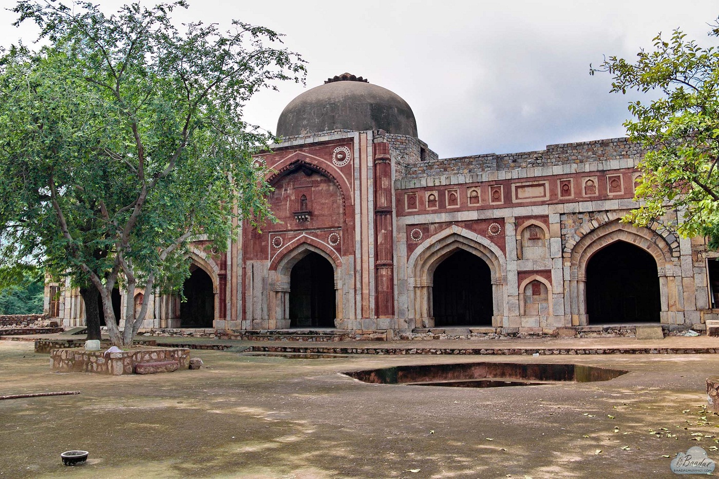 Jamali Kamali Mosque, Delhi