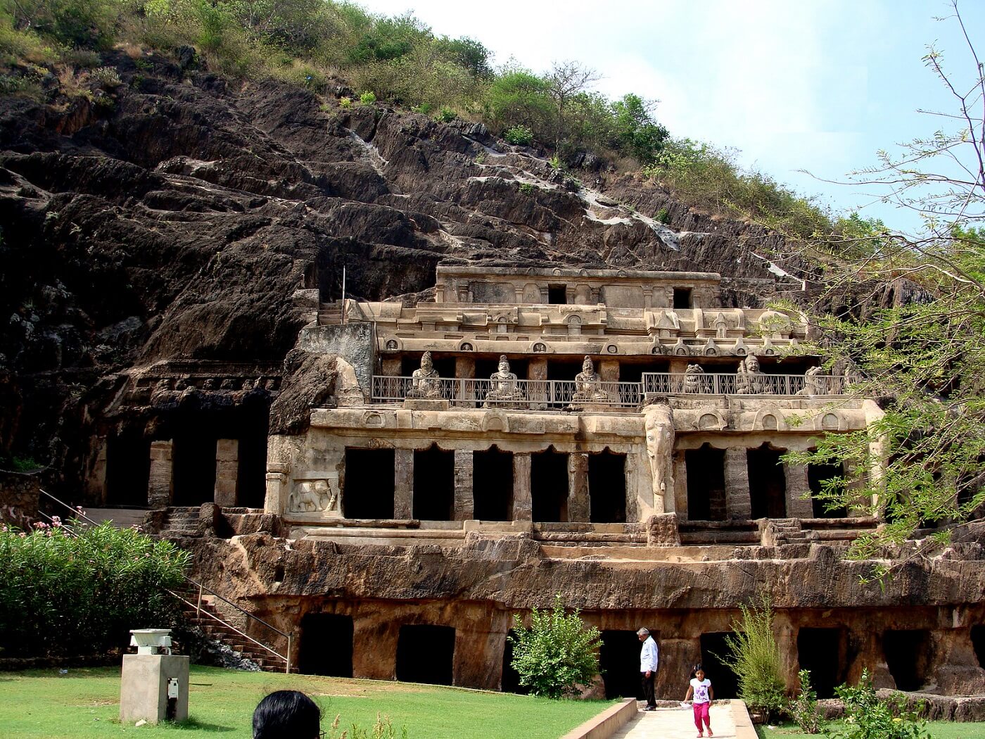 Undavalli Caves