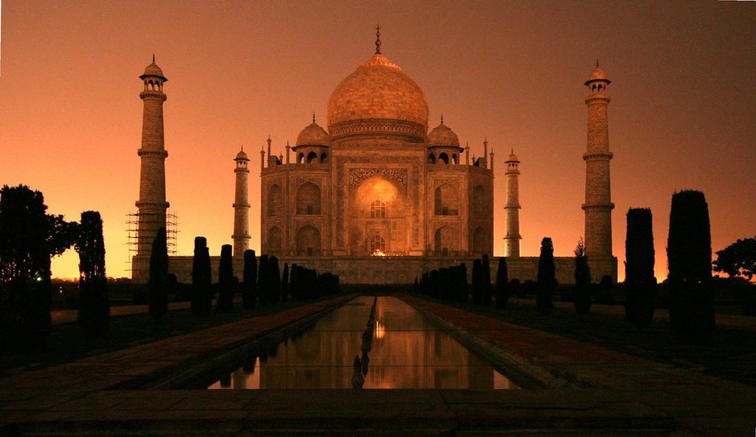Taj mahal night view image