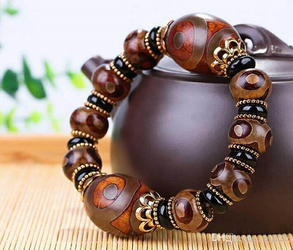 Dzi Beads Jewelery, Bhutan